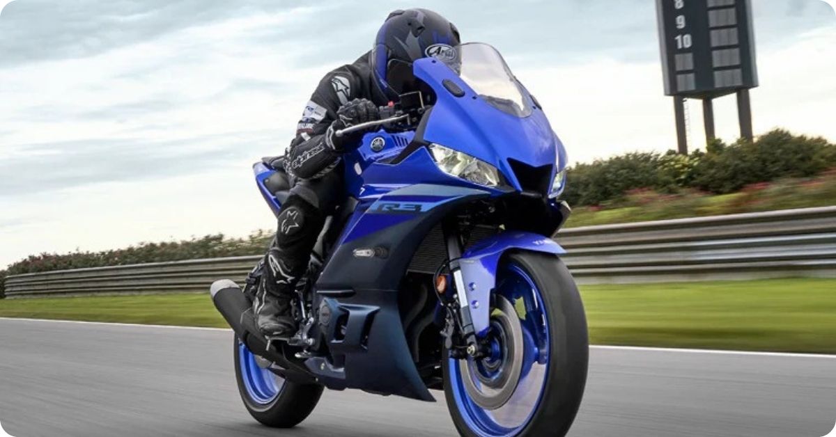 Yamaha R15S